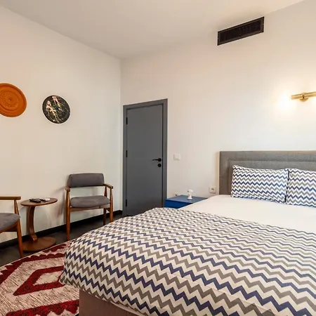 Hexa Aparthotel