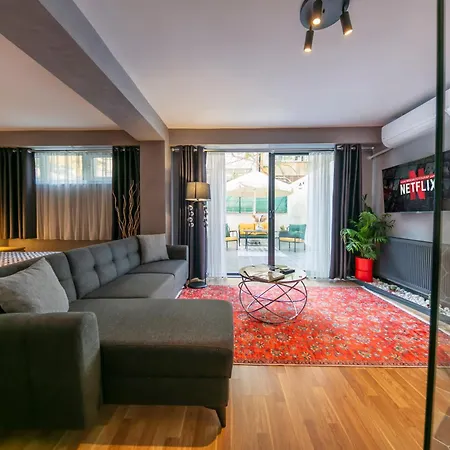 Hexa Apartmanhotel *
