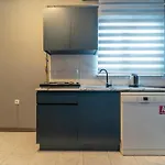 Hexa Aparthotel 3*
