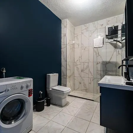 Ξενοδοχείο με διαμερίσματα Hexa 4*